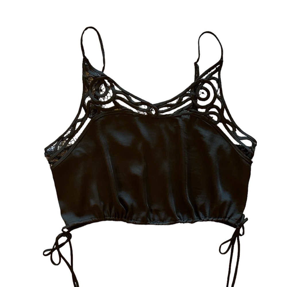 Intimately Free People Black Lace Top Size Medium NWT Excellent Condition! - Picture 8 of 13